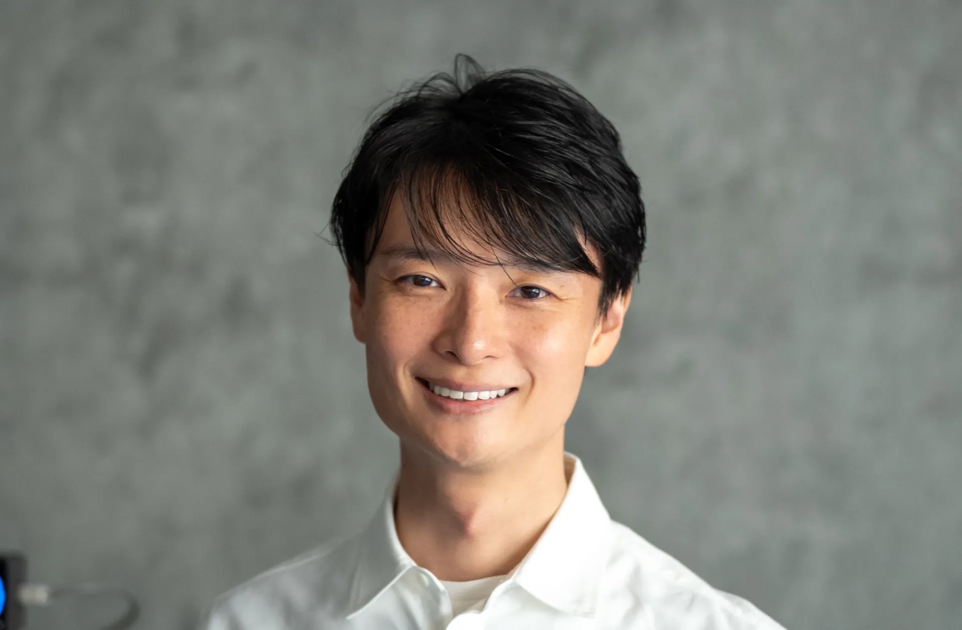 man wearing blue shirt
