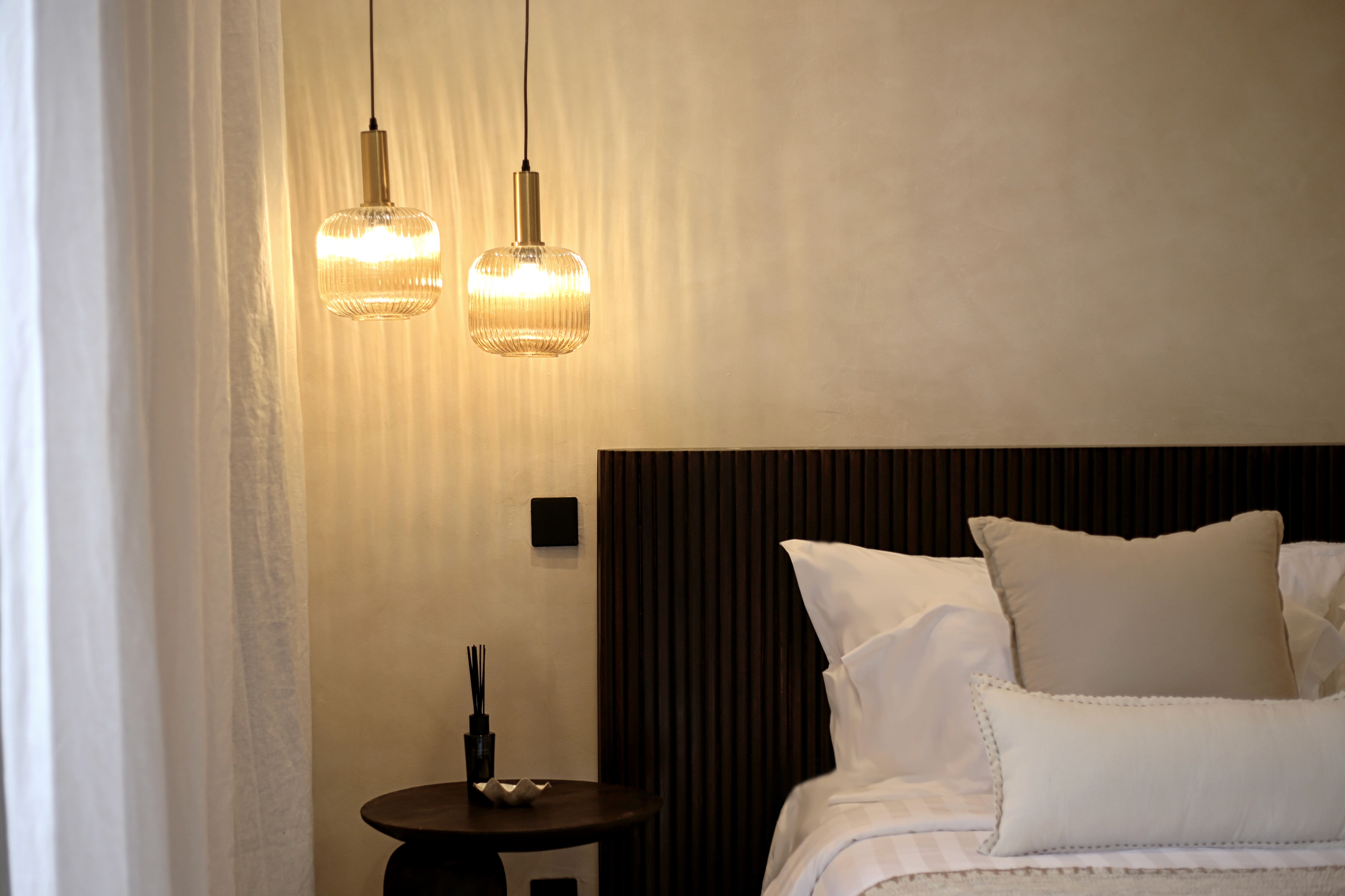 Indiana-kenanga-hotel-bedside-design-island-vibe