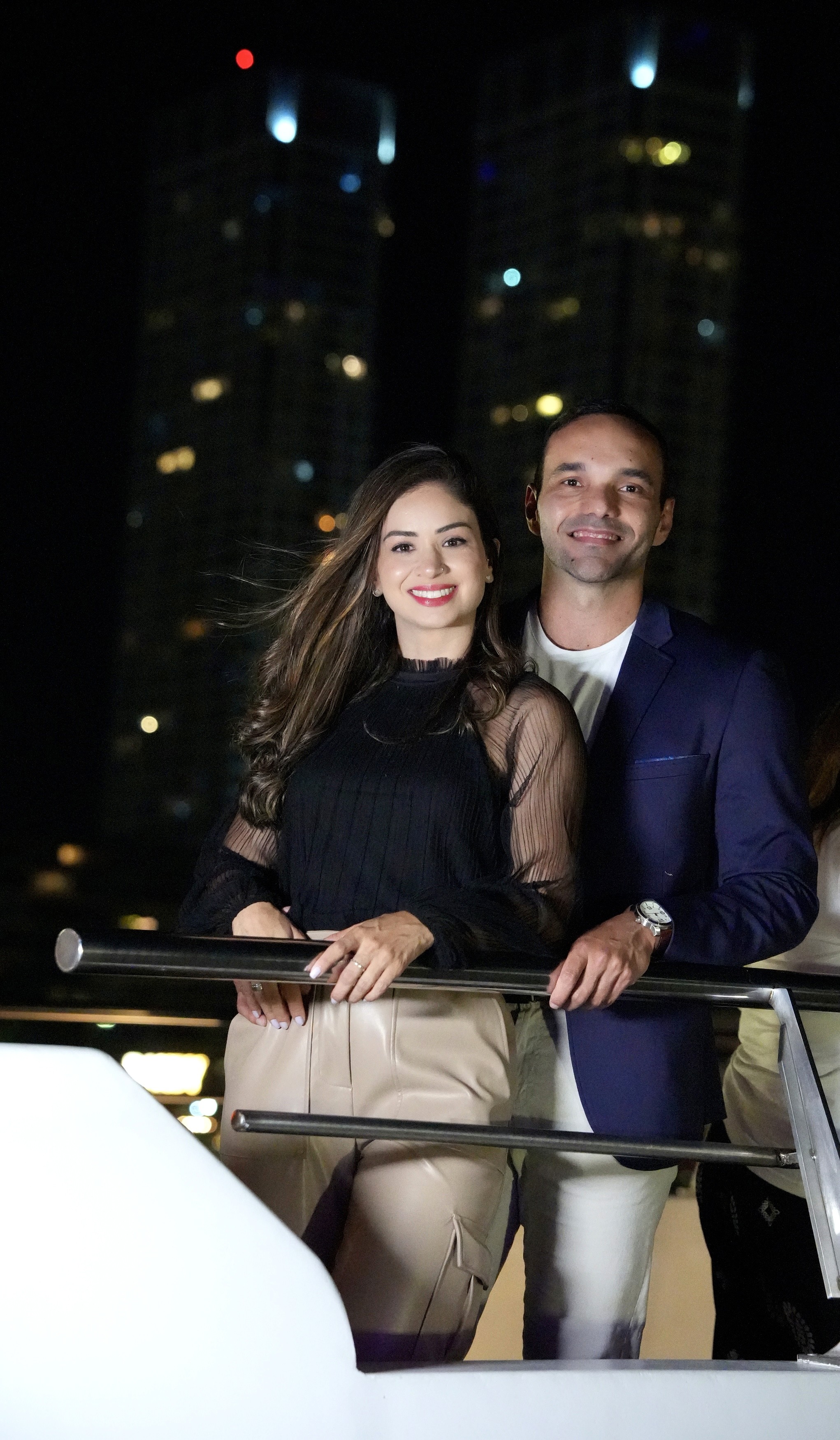 Coach explaining stuff to an athlete