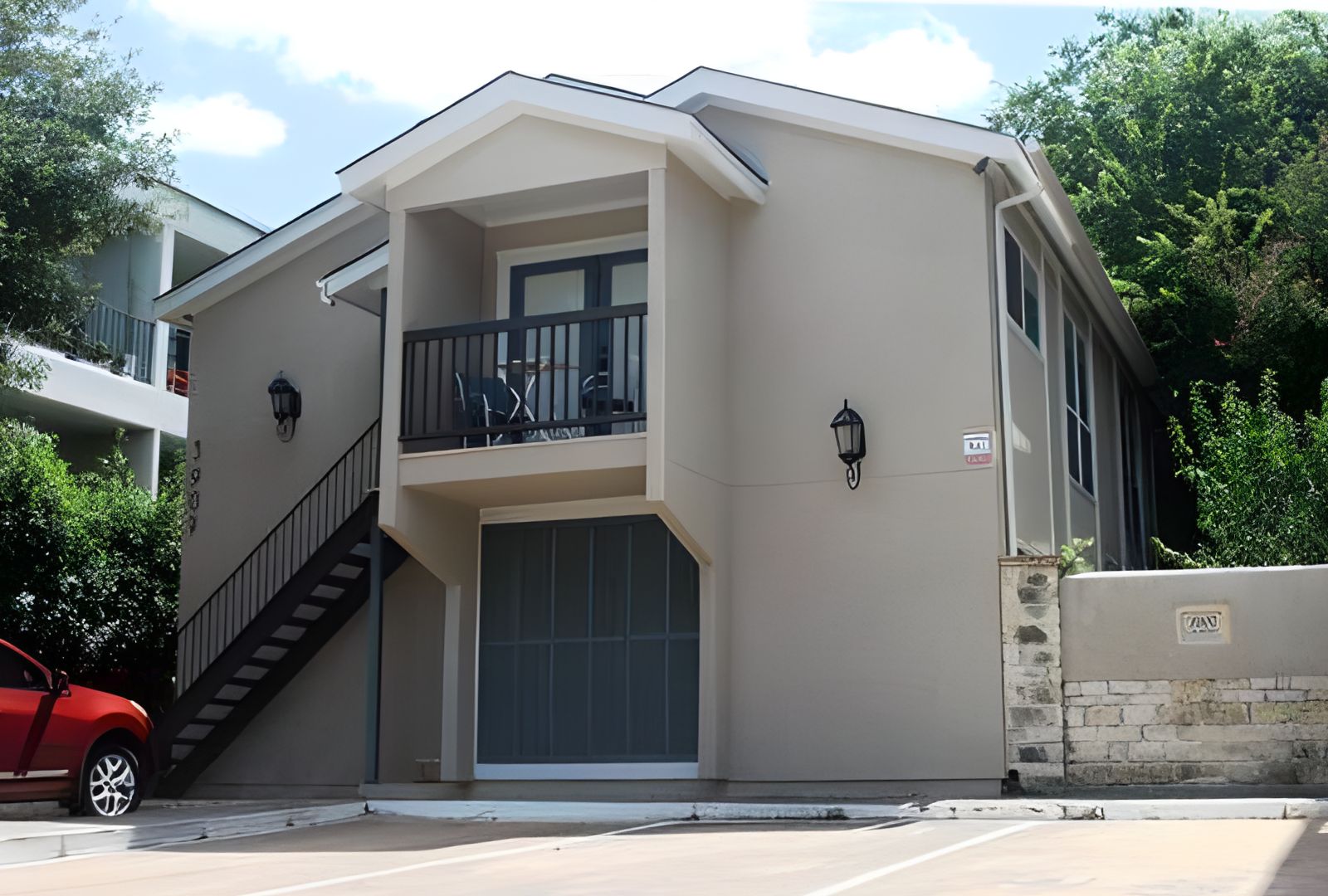 St Charles - Multifamily apartment community in Dallas, TX - Value-add renovation