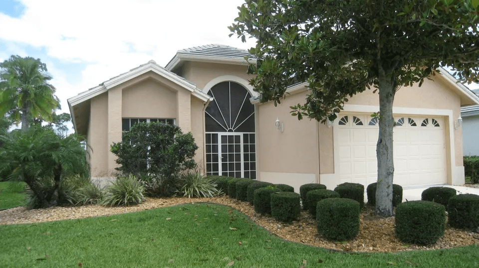 1995 New Roof Construction in Marsh Landing, PGA Village, Port St Lucie with Entegra Flat Broomswept Tile in Natural Gray