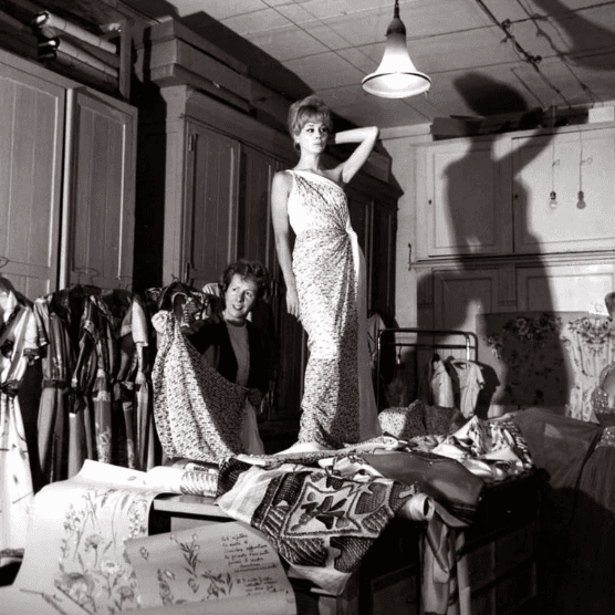 Sienna minimal portrait