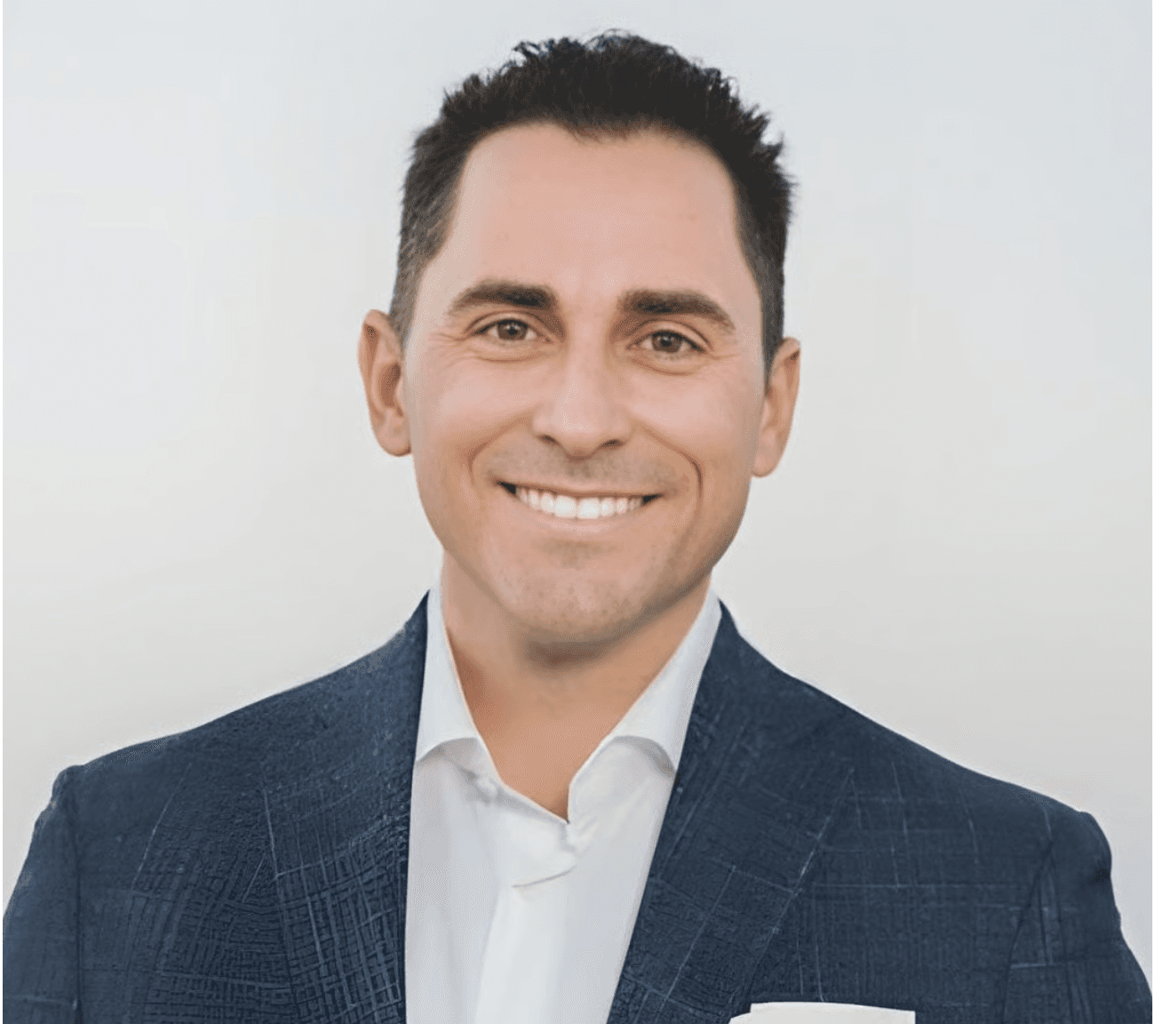 Young Asian woman smiling