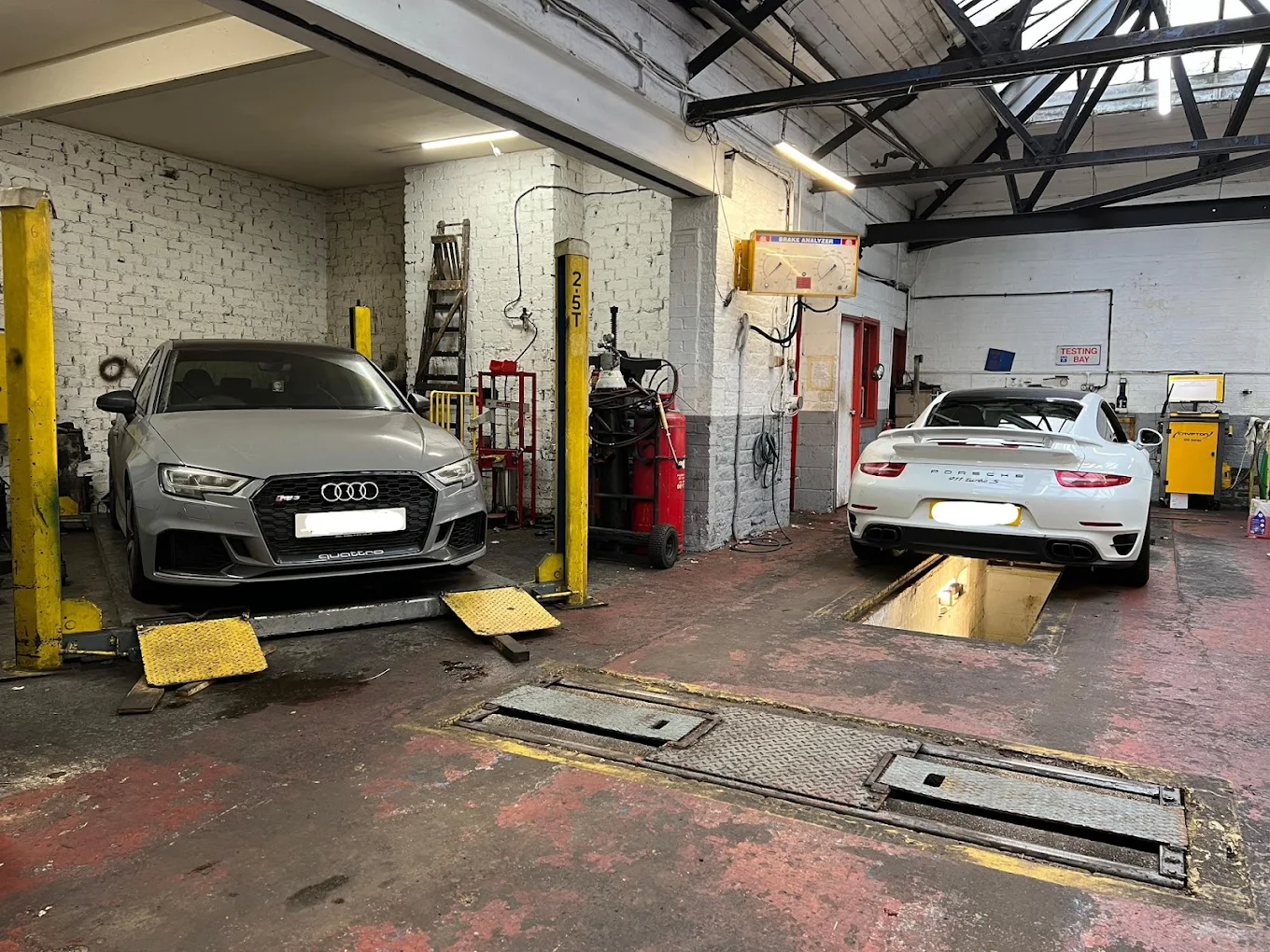 Garage