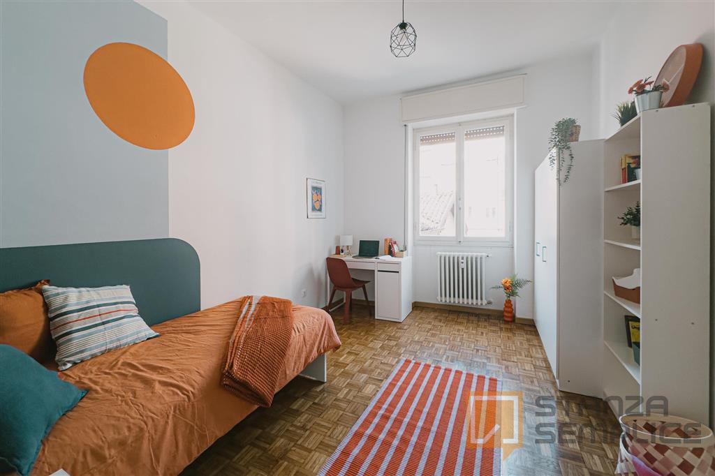 Stanza di 12 mq in Via Bagni, Brescia