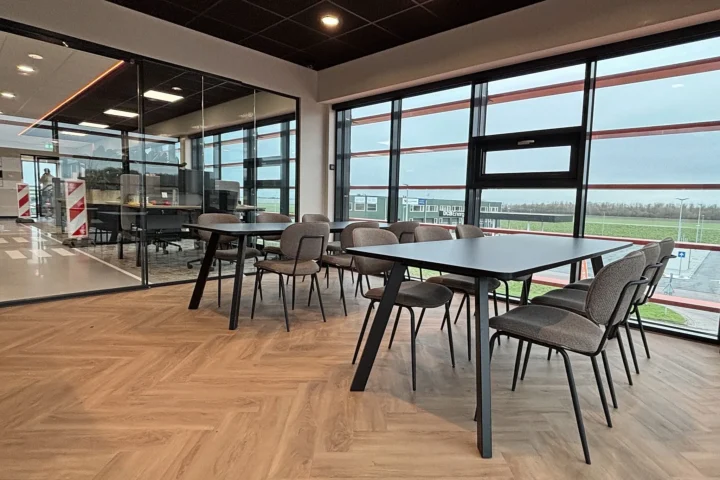 Nieuwe kantoorinrichting Bavinckhouse door Perla