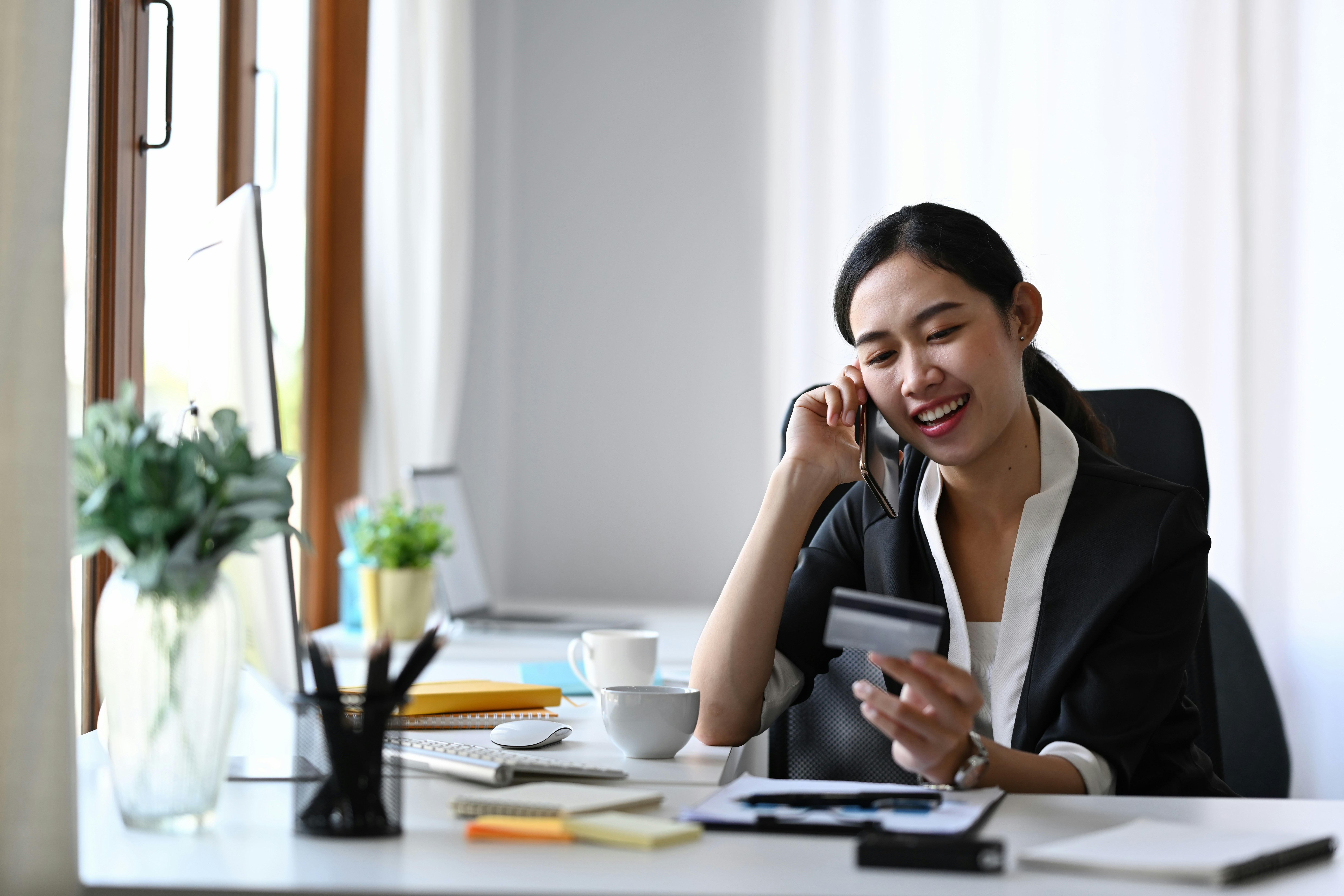 SMB broker approving a loan