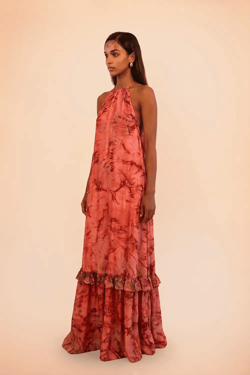 YAMI II is our one-of-a-kind halter neck backless dress, handcrafted using a beautiful printed vintage silk saree.