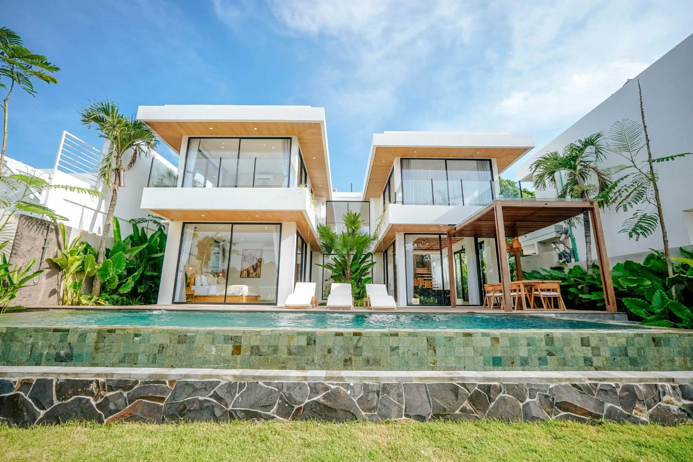 Contemporary two-story luxury villa with an infinity pool, a top-tier real estate opportunity in Nyanyi.