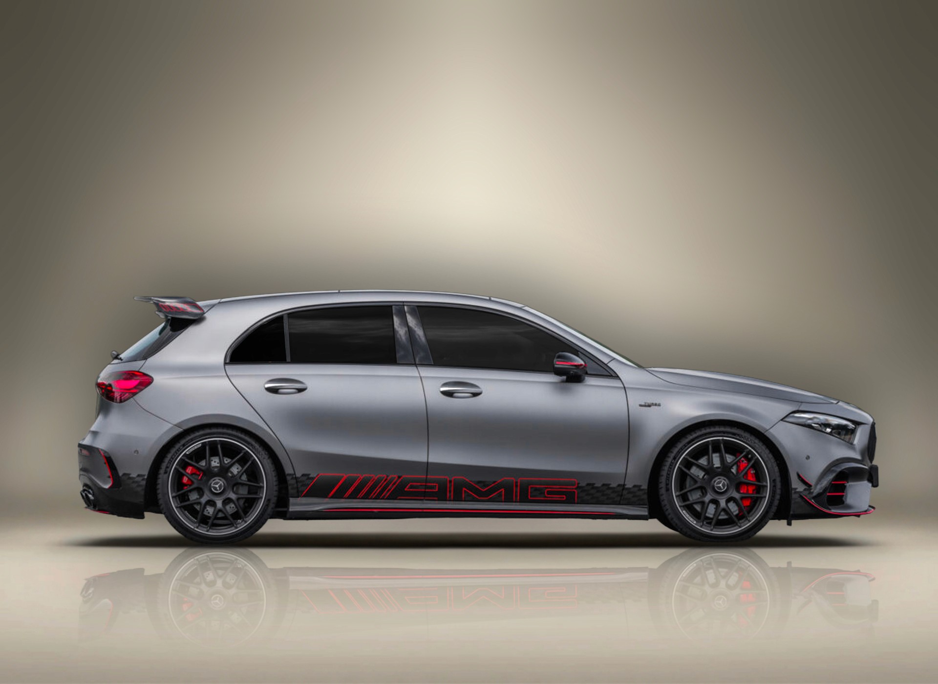 Location Mercedes A45 S AMG Gris à Dubaï – Keyz Rent | Sportive
