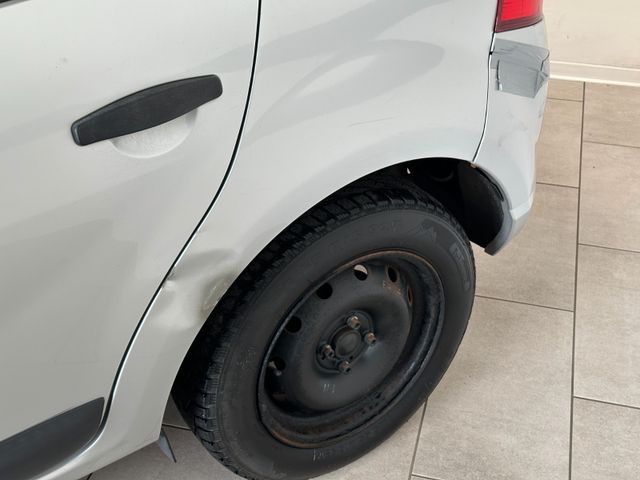 DACIA Sandero 2009 SILVER Gebrauchtwagen - Galeriebild 6