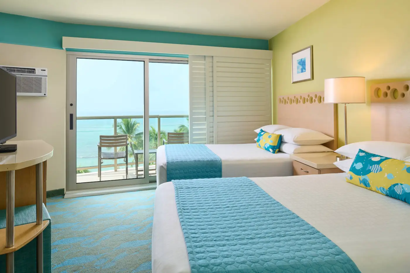 image of an oceanfont room in the circle hotel waikiki