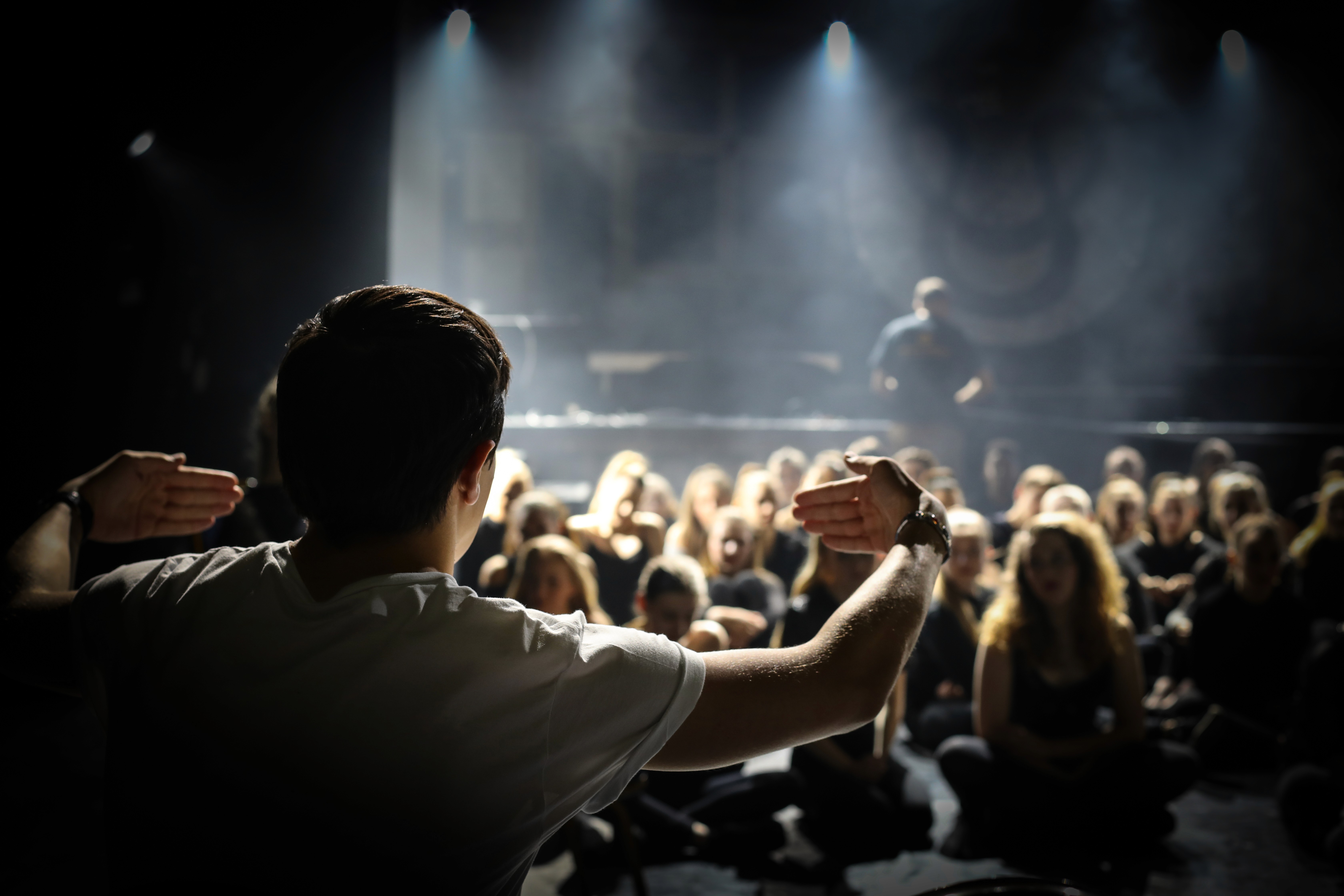Teacher at the Urdang Theatre Class giving instructions