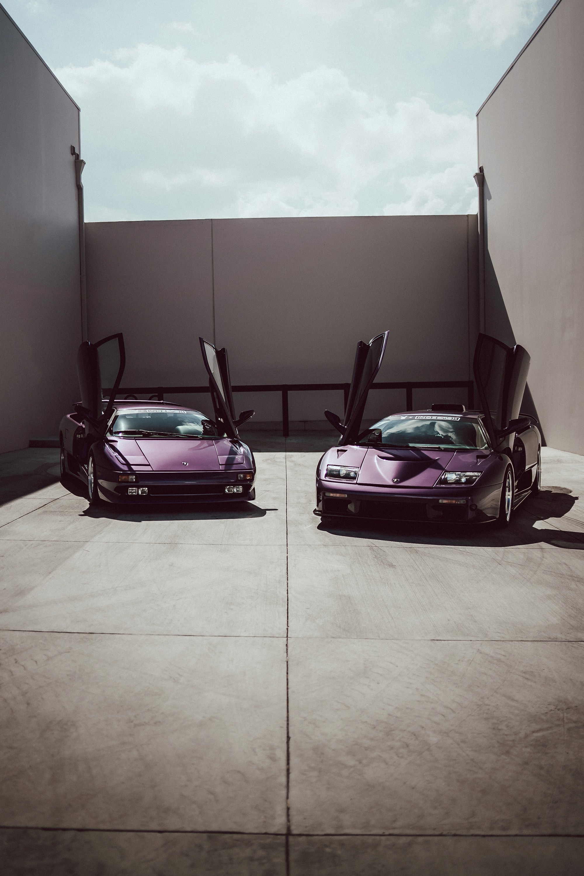 INOZETEK Playboy Amethyst Ash Limited Edition Lamborghini Diablo