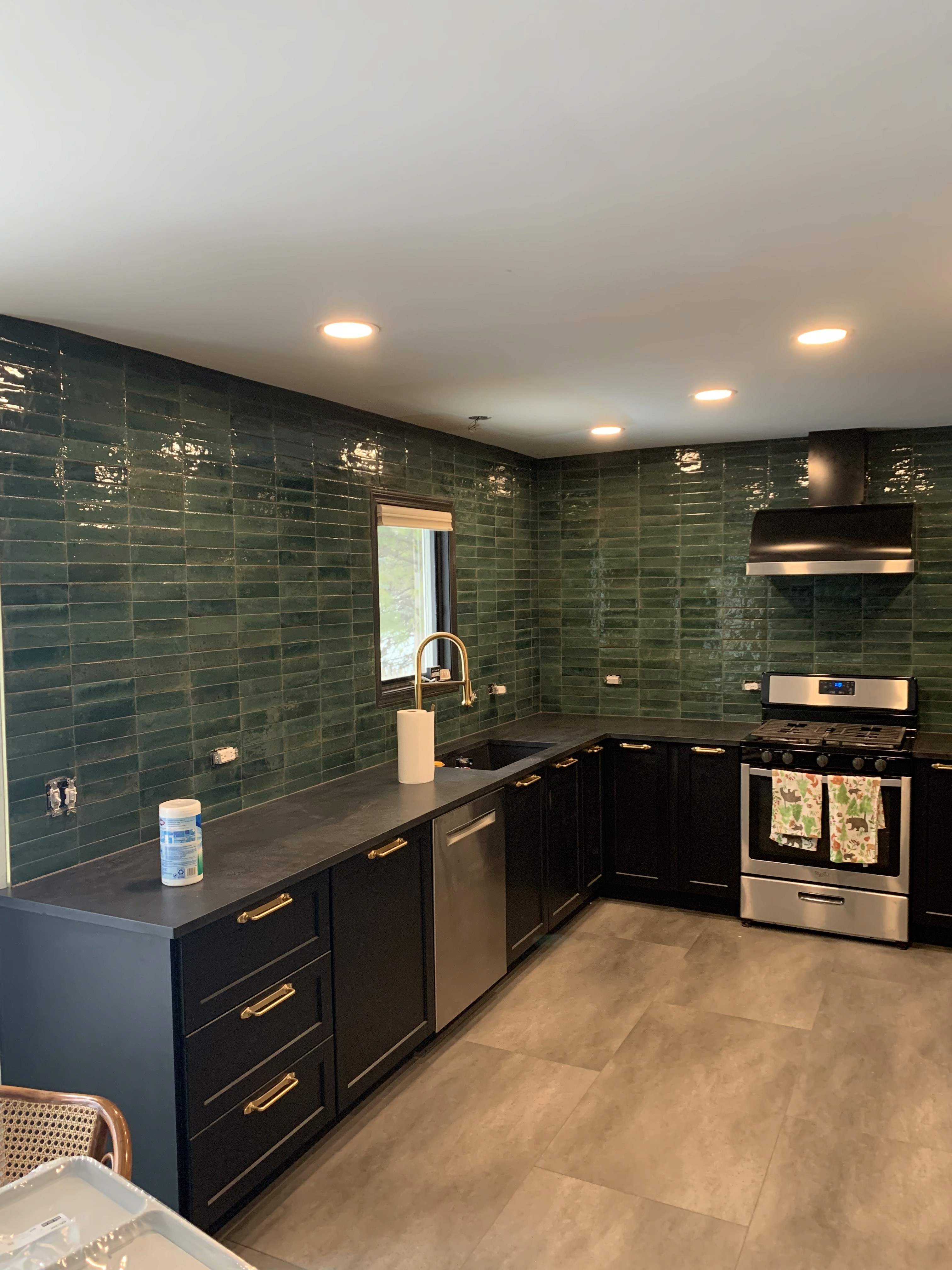 Warm dining area renovation