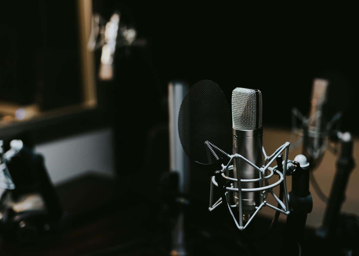 Microphone hanging in a podcast studio