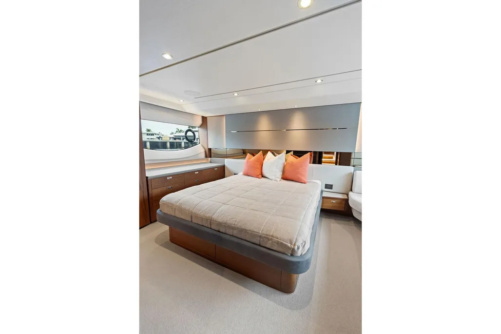 Boat thumbnail 73