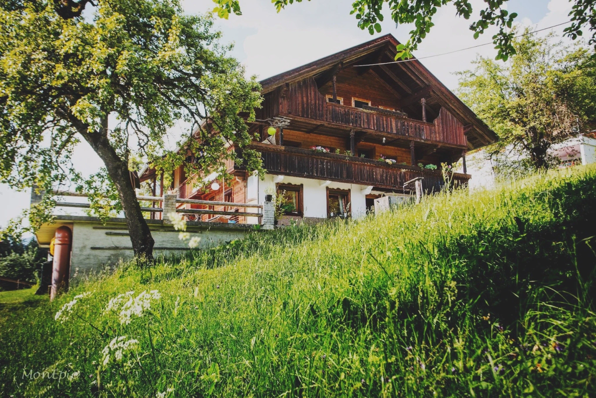 Weitblick retreat location in Zillertall, green alpine nature