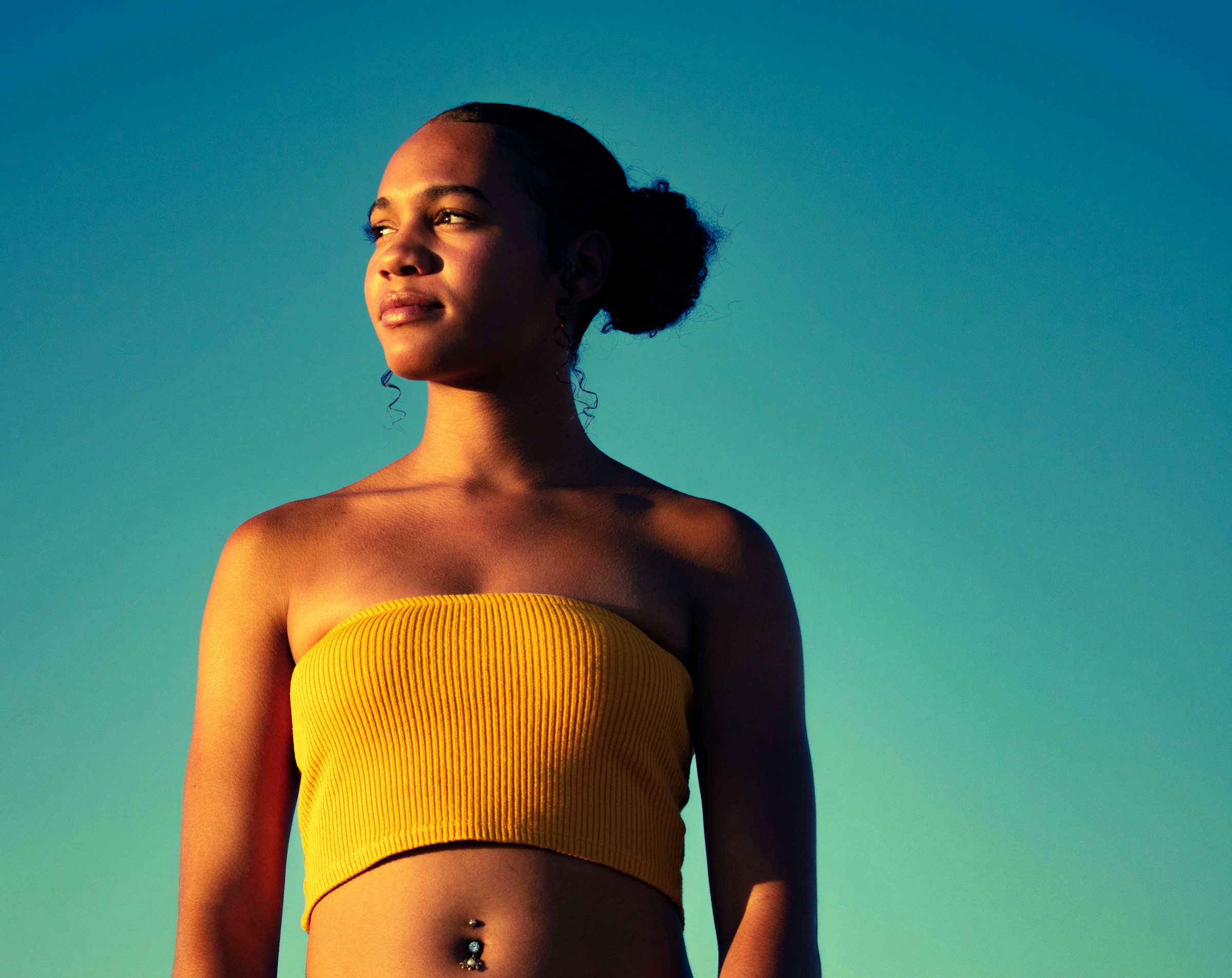 woman in a cute top - Clothing Color Combinations