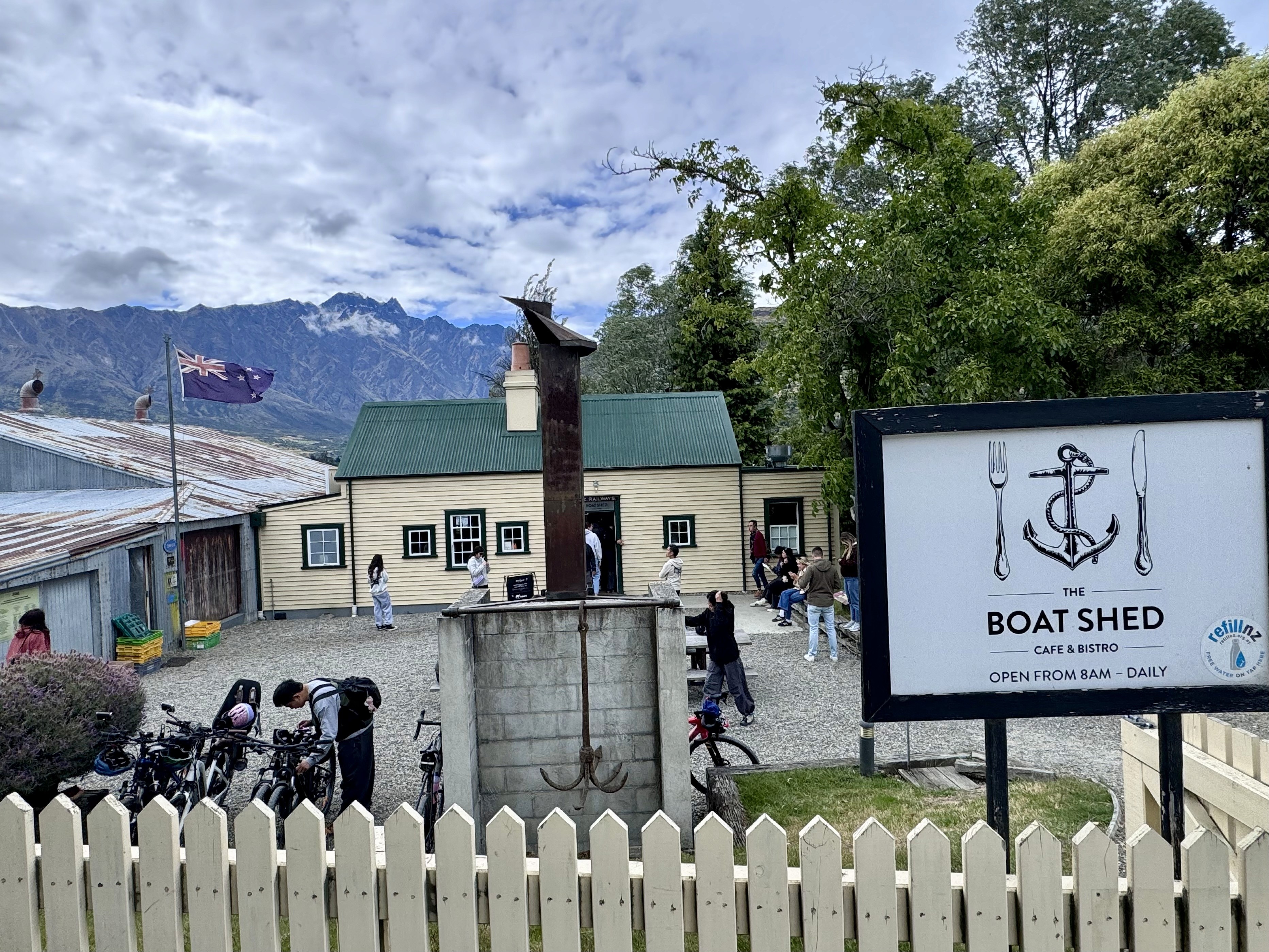The Boat Shed Cafe and Bistro opposite our AirBnB