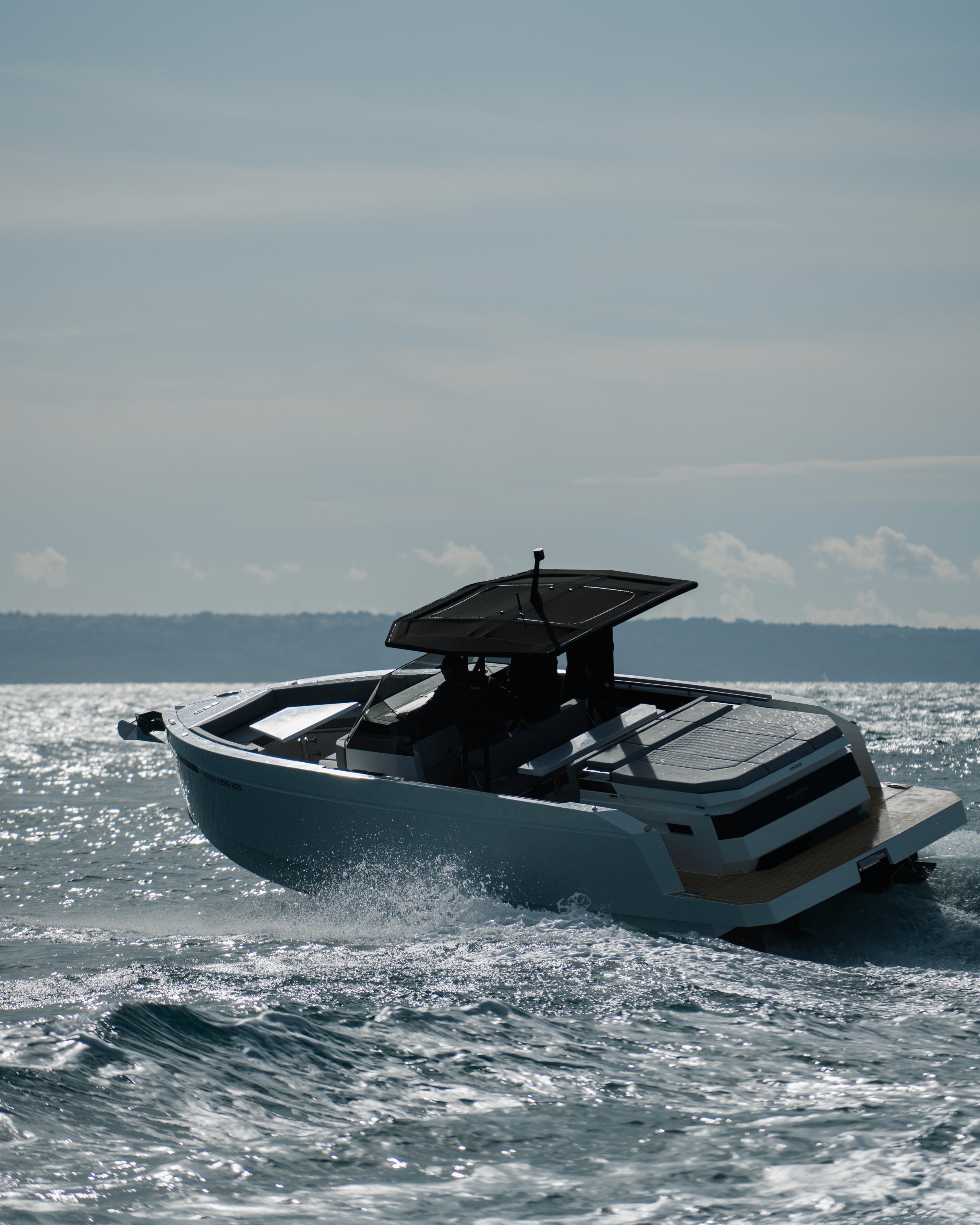 Yate De Antonio D29 navegando