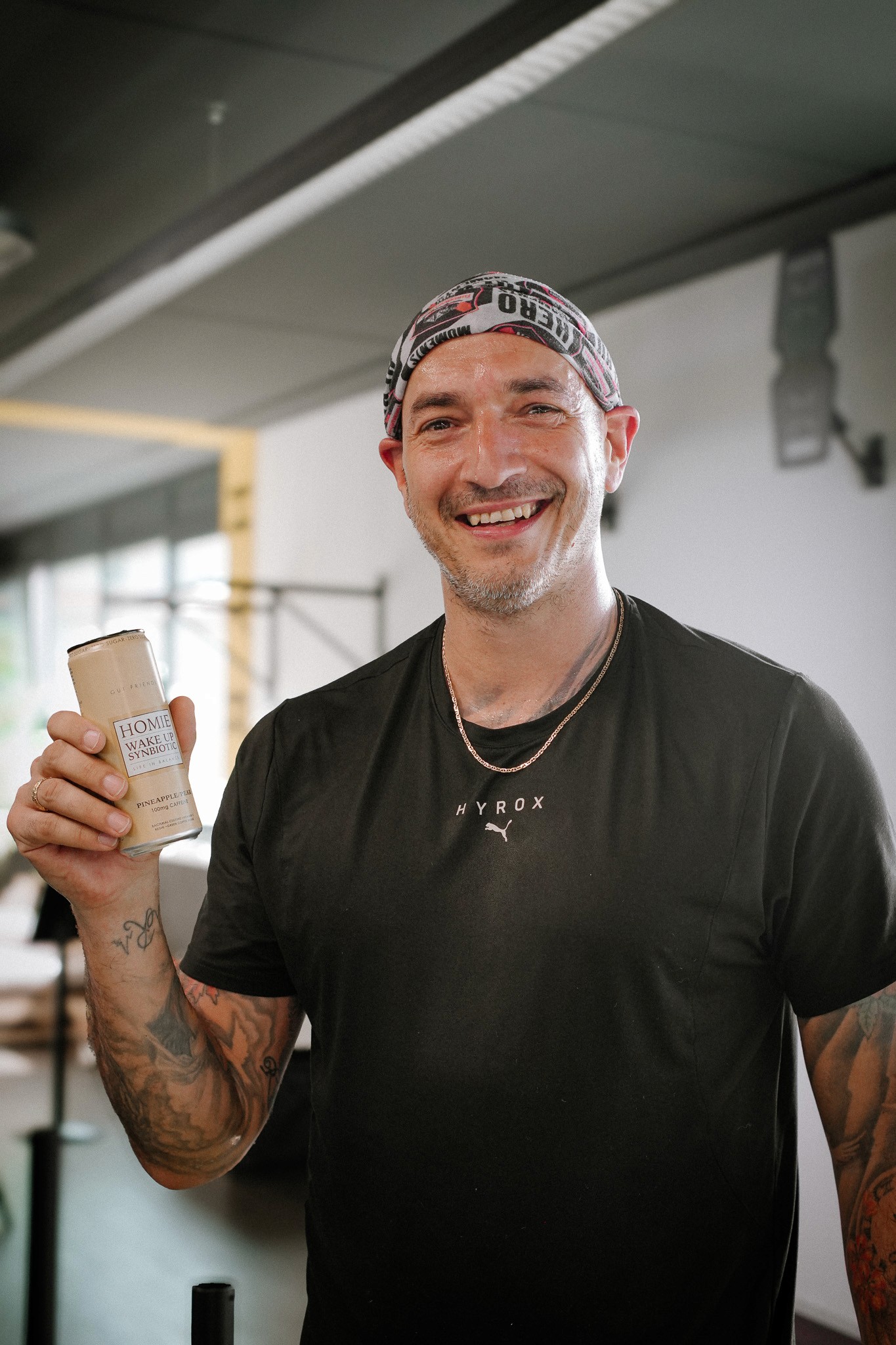 Athletin beim Krafttraining im FORCE Training Club Buchs