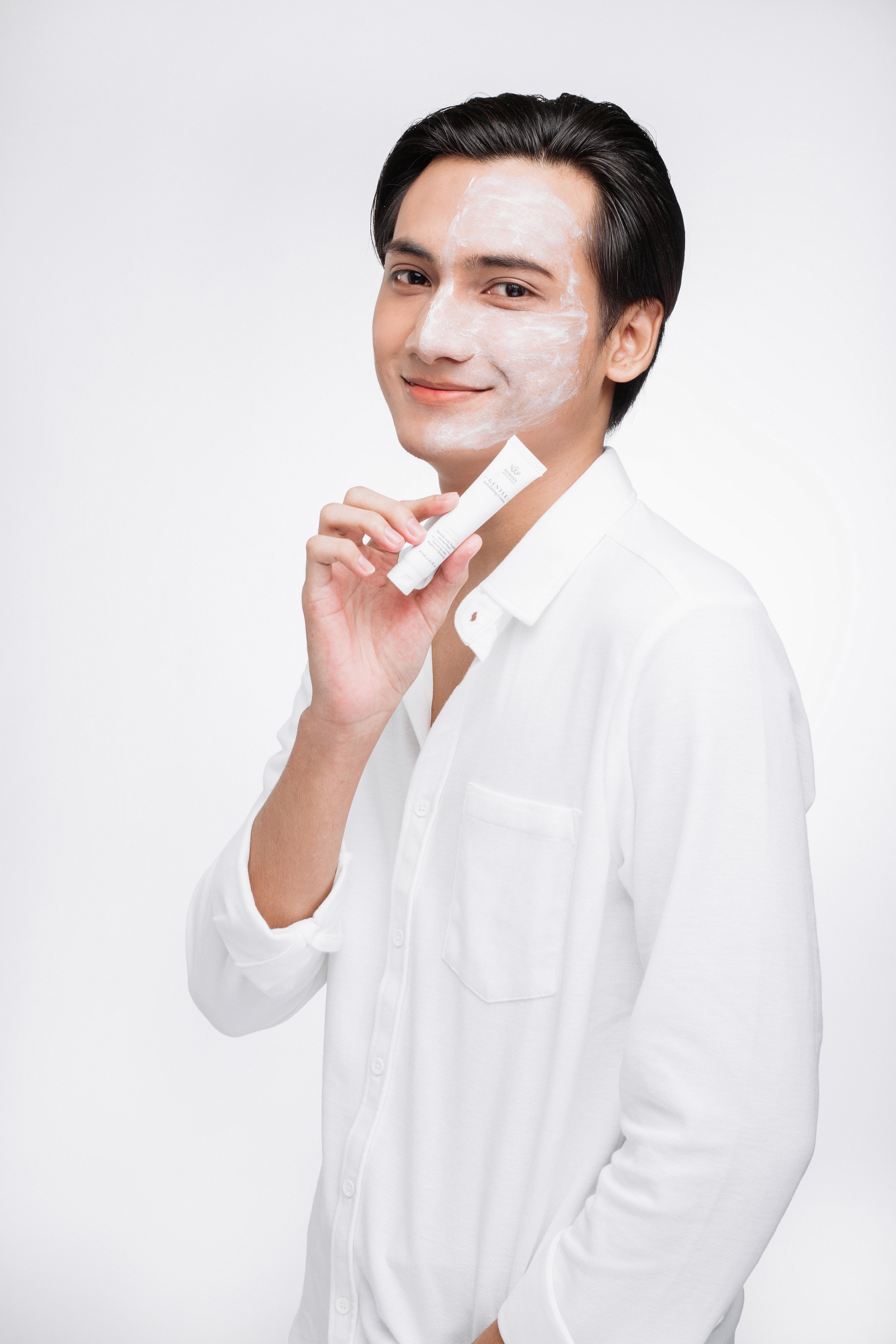 woman with her eyes closed