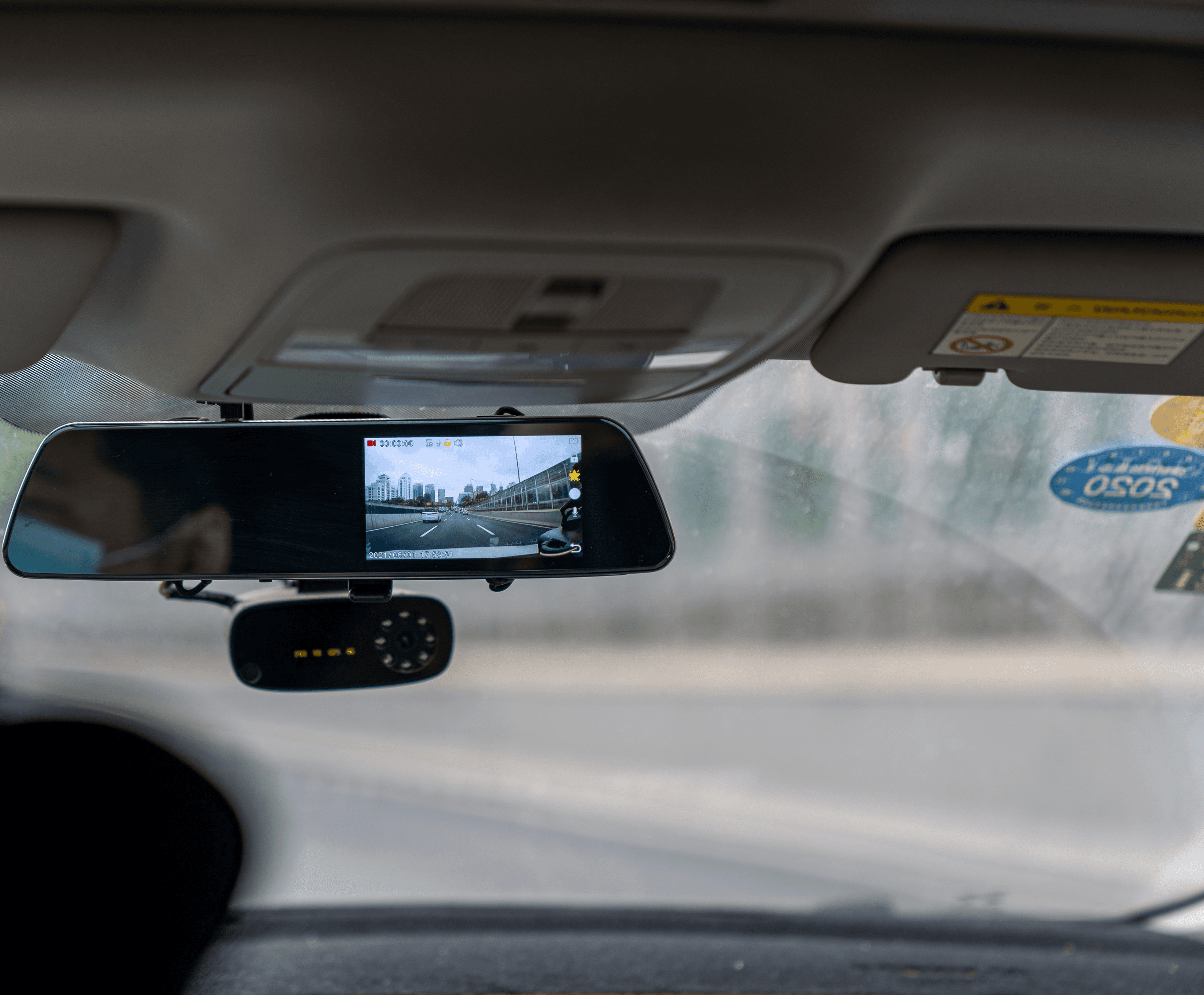 Sécurisez la flotte avec les dashcams embarquées