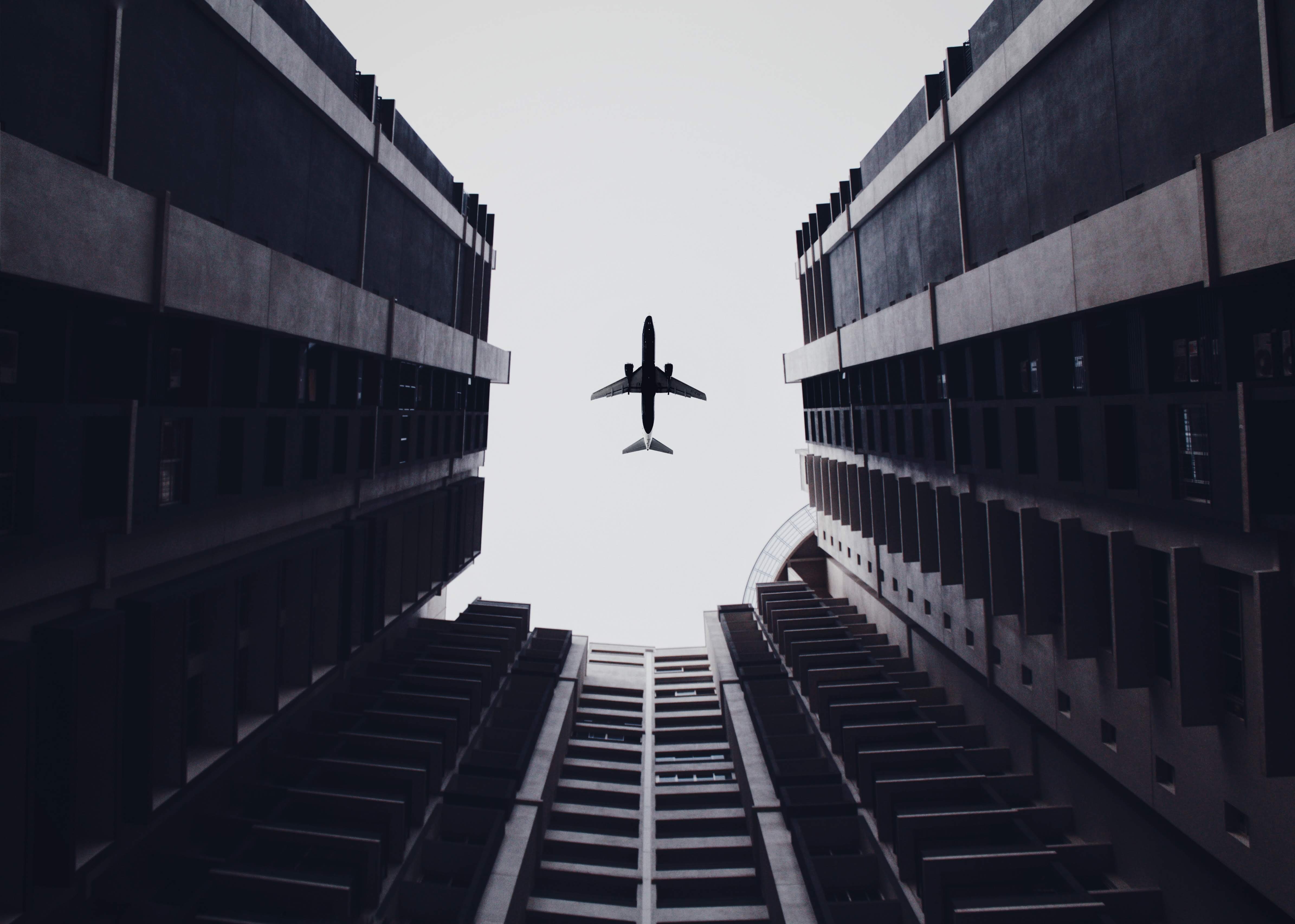 The Psychology Behind Successful Flight Ads: Understanding Consumer Behavior