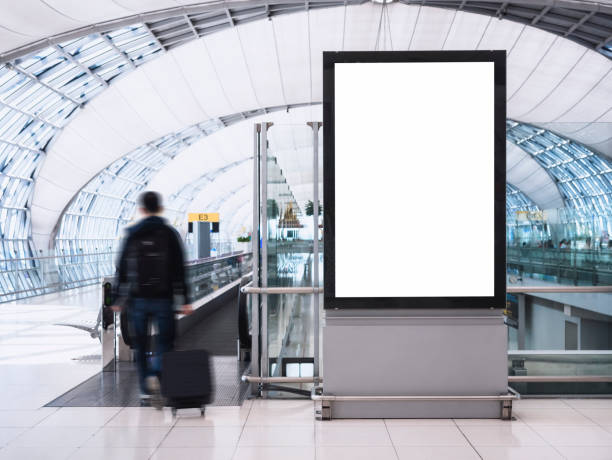 The Evolution of Airport Advertising: From Billboards to Digital Screens